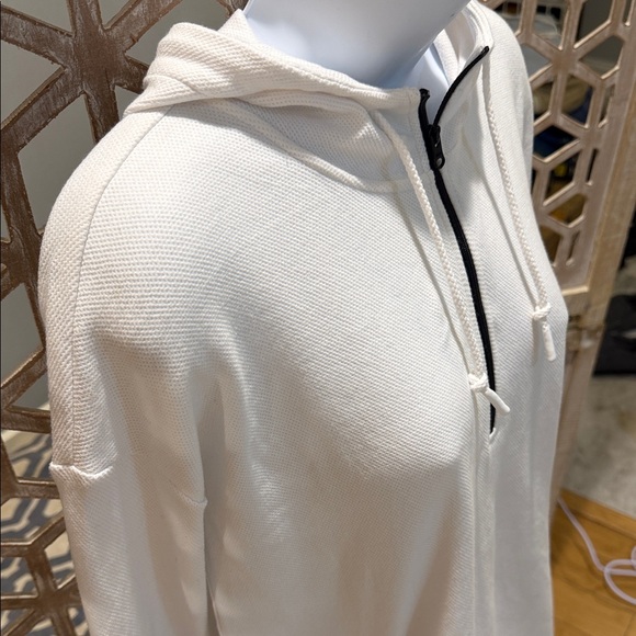 T by Talbots HOODED HALF-ZIP PIQUÉ PULLOVER White with Teal & Black Stripe Med - Picture 4 of 9